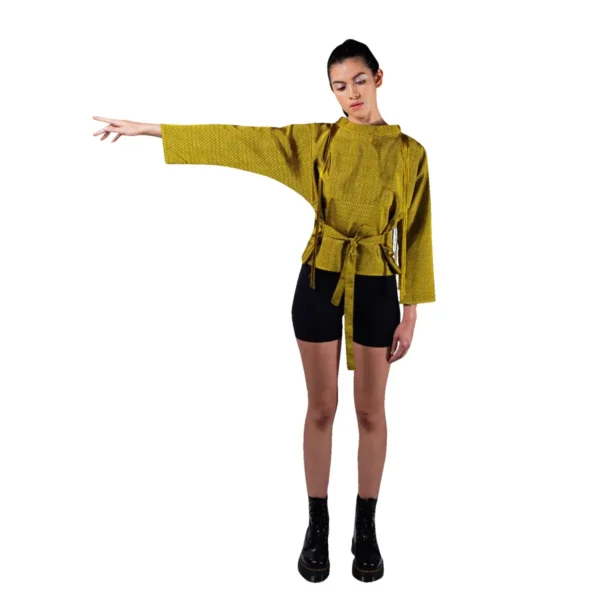 Blusa Dorada con Cinta en la Cintura Aurea Bucio